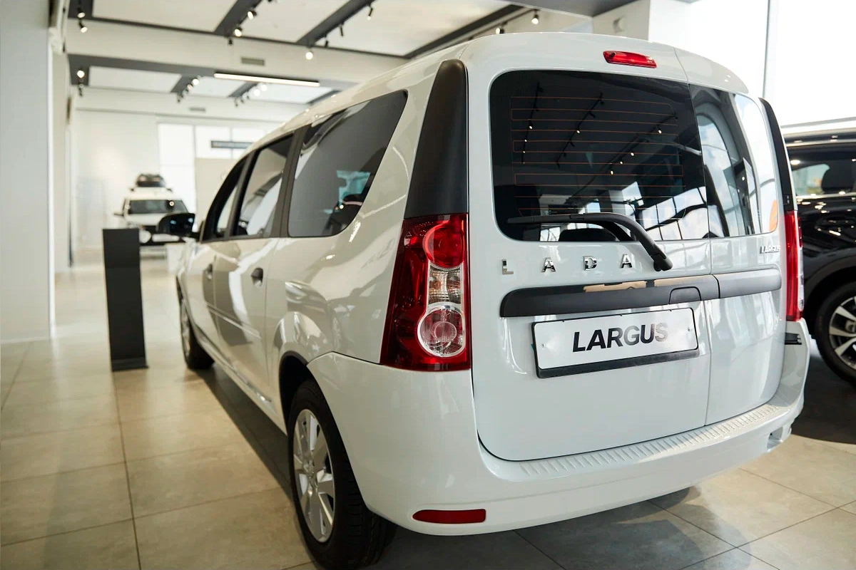 Lada Largus в Екатеринбург - еще фото