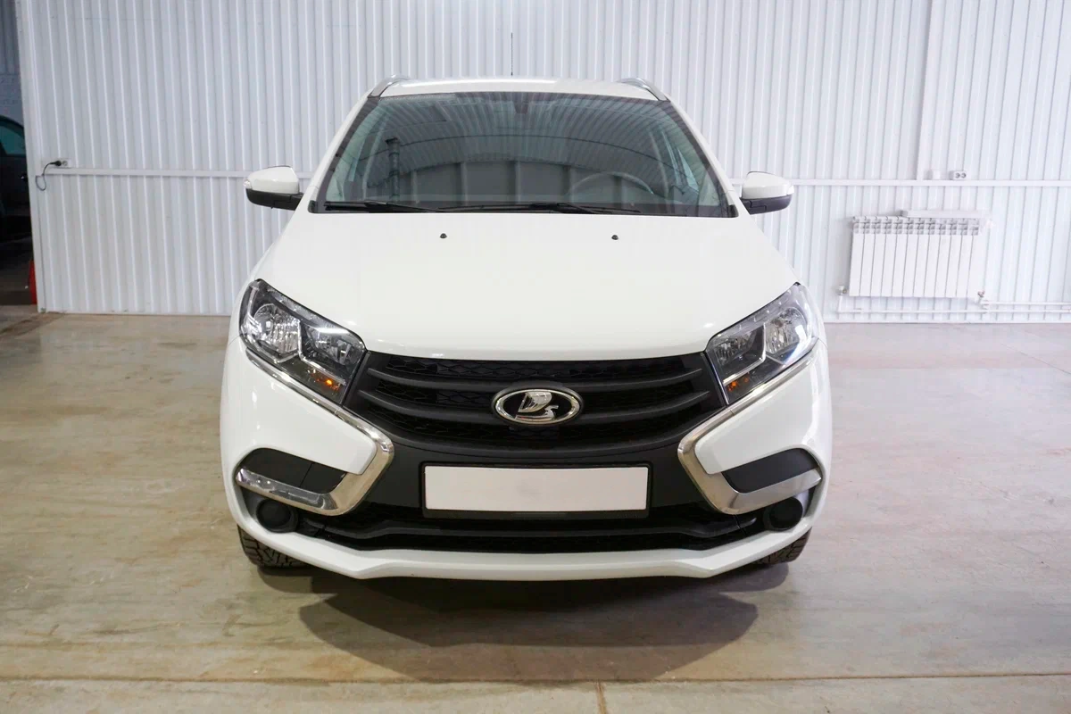 Lada Xray в Екатеринбург - фото №1