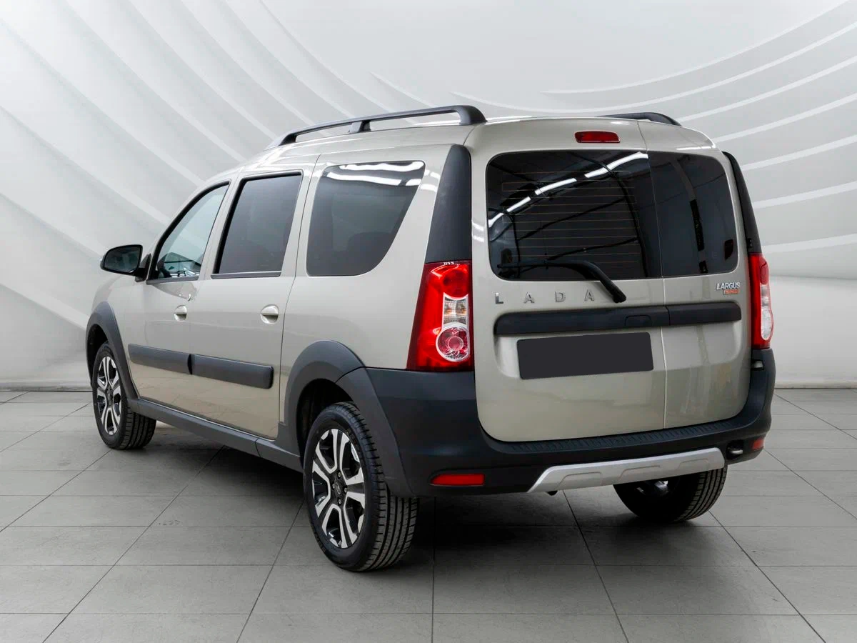 Lada Largus Cross в Екатеринбург - еще фото